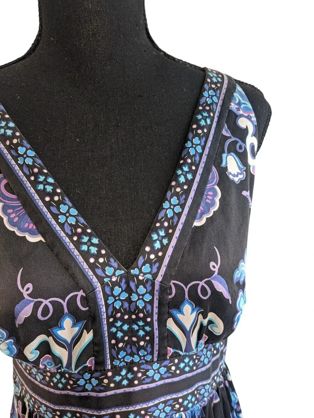 ECI Black V-Neck Midi Dress with Blue & Purple Floral Border Silk Blend  Size12 - Picture 2 of 12